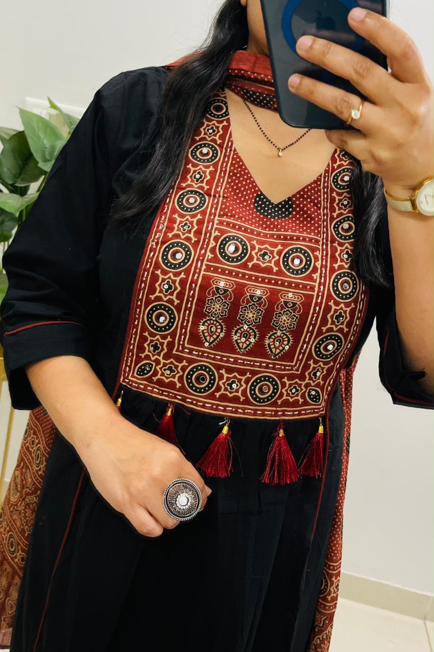 black Patola-printed suit set with red embroidery