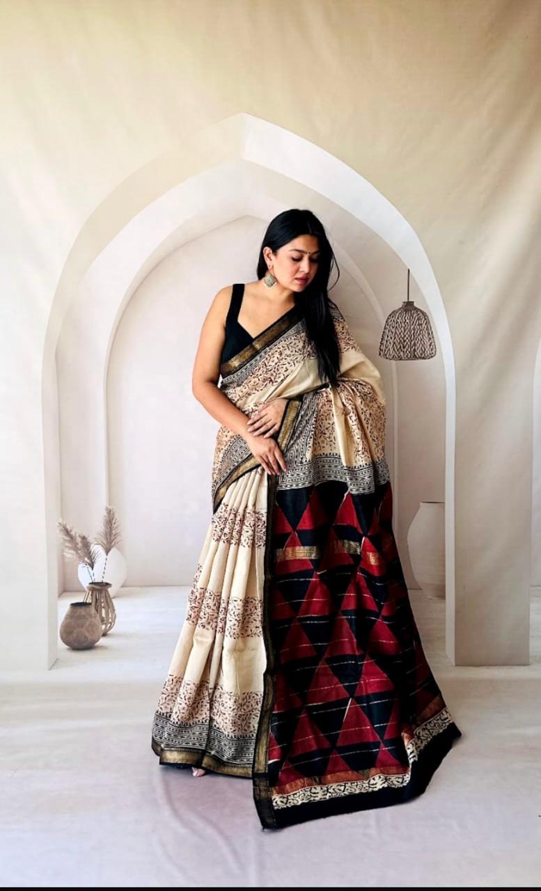 Classic Maheshwari Saree with Zari Border