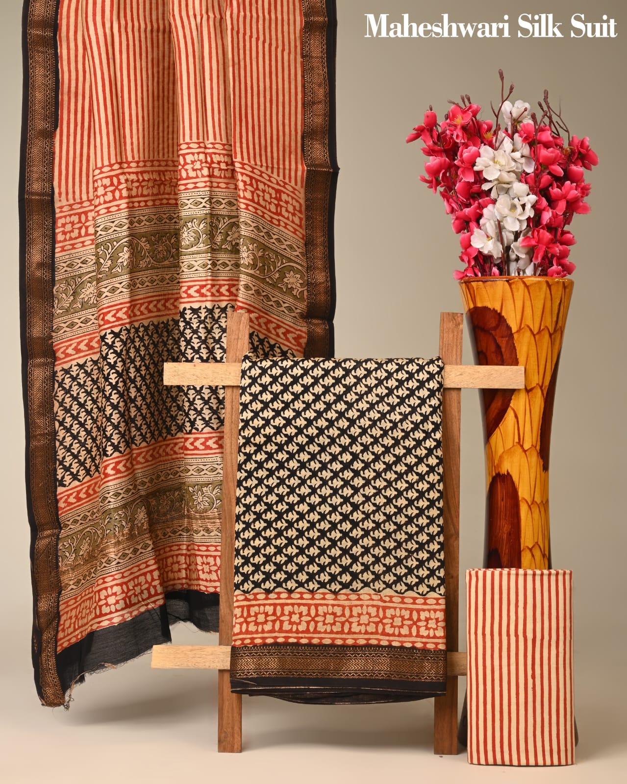 Lightweight Maheshwari Cotton Silk Suit