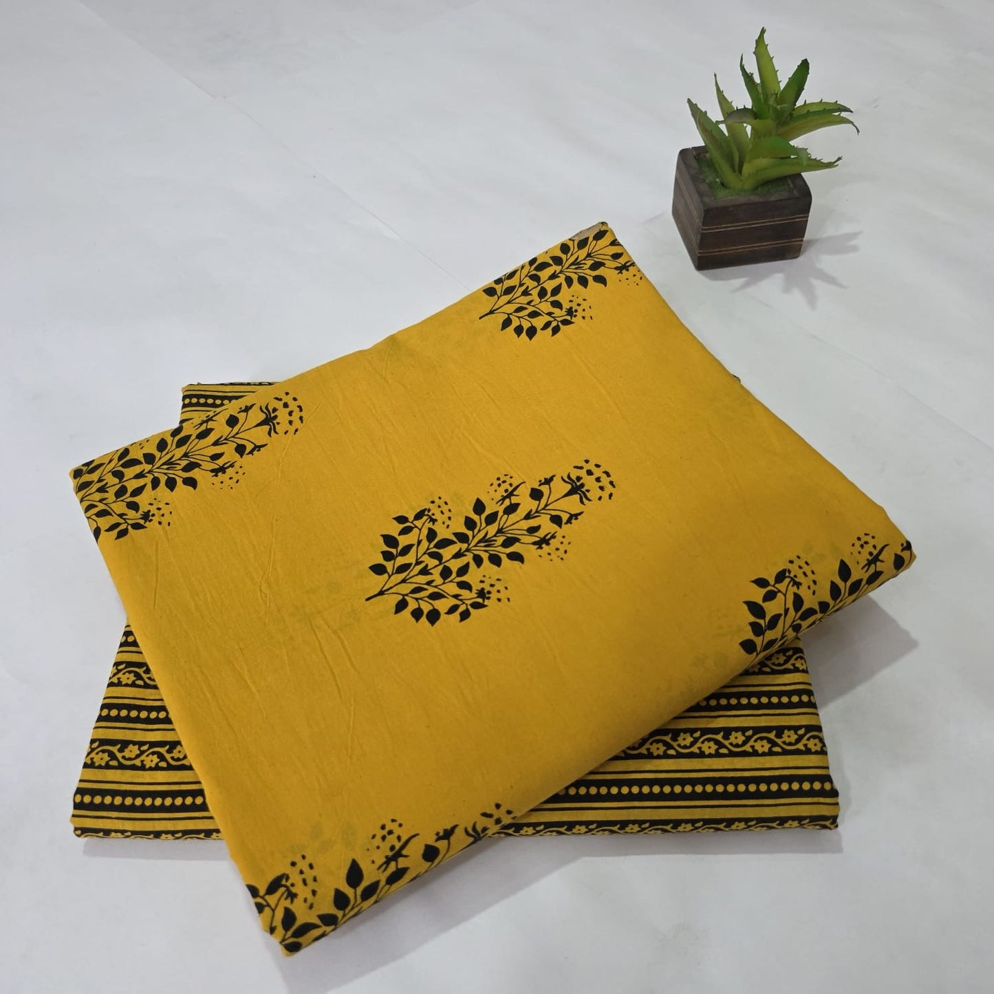 Cotton Cambric 60x60 Hand Block Print Suit Set