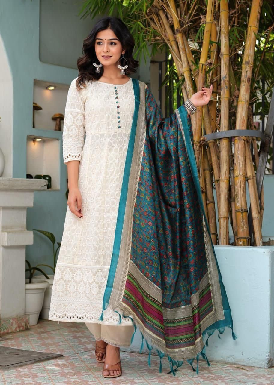 New Chikankari Design Set Kurt Pant