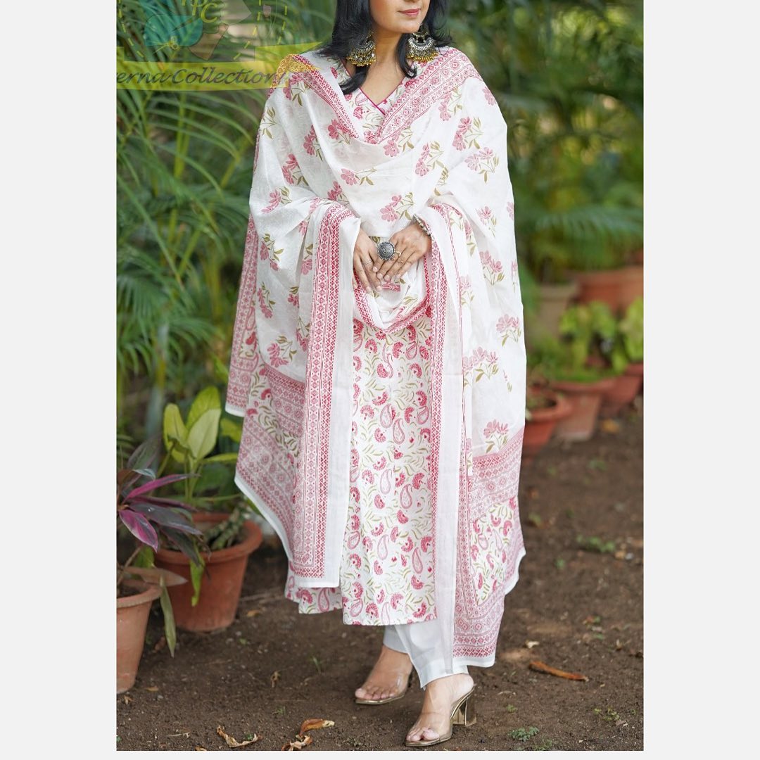 Amazing White Suit for Upcoming Festive Season