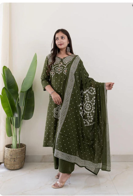 green Bandhani printed cotton kurta set with a dupatta